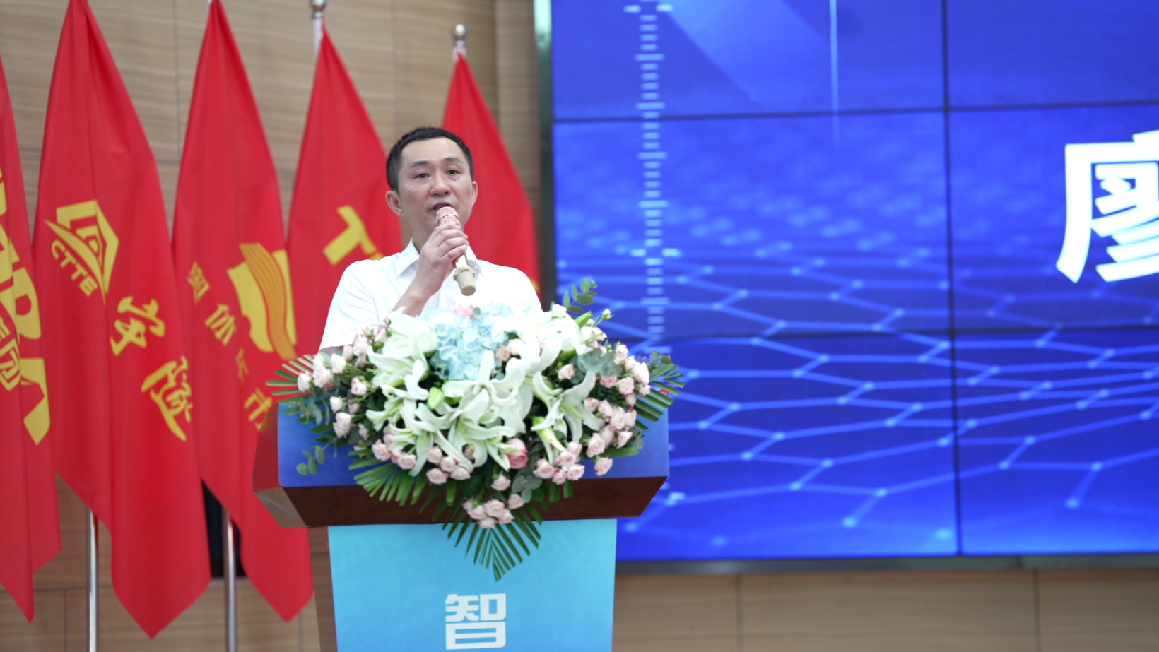 喜讯 | 重庆宇隧再次单笔亿元设备采购签约仪式圆满举行！