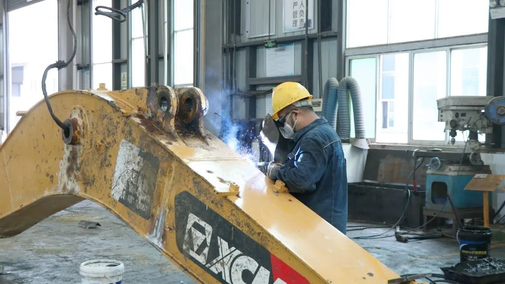 不负当“夏”——致敬每一份高温下的坚守